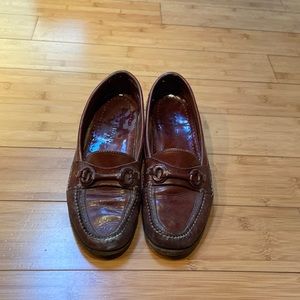 Brown loafers size 9 call hands